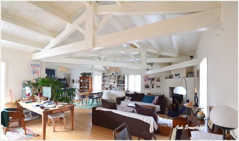 Maison à SAINT-CLEMENT-DES-BALEINES