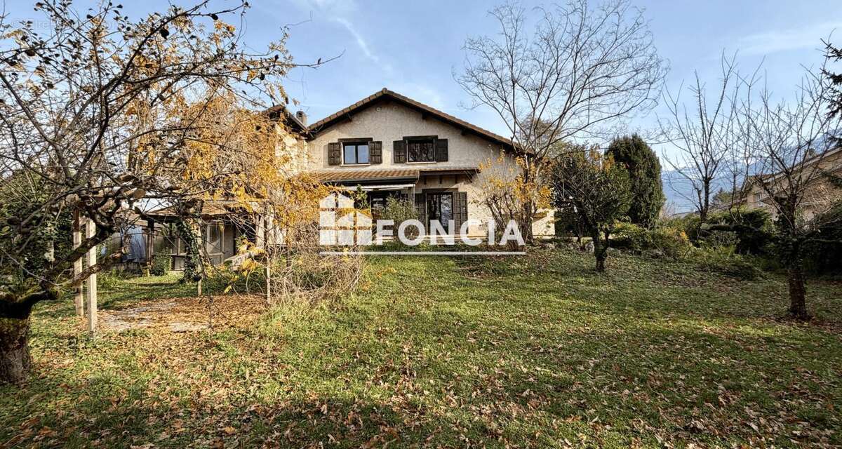 Maison à MONTBONNOT-SAINT-MARTIN