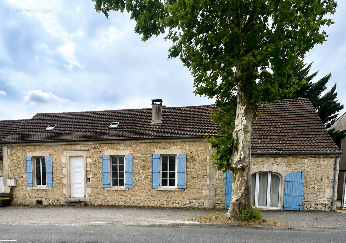 Maison en pierre avec jardin clos   Plus de 210 m2 habitables   Fort potentiel - 46350 PAYRAC - photo 22