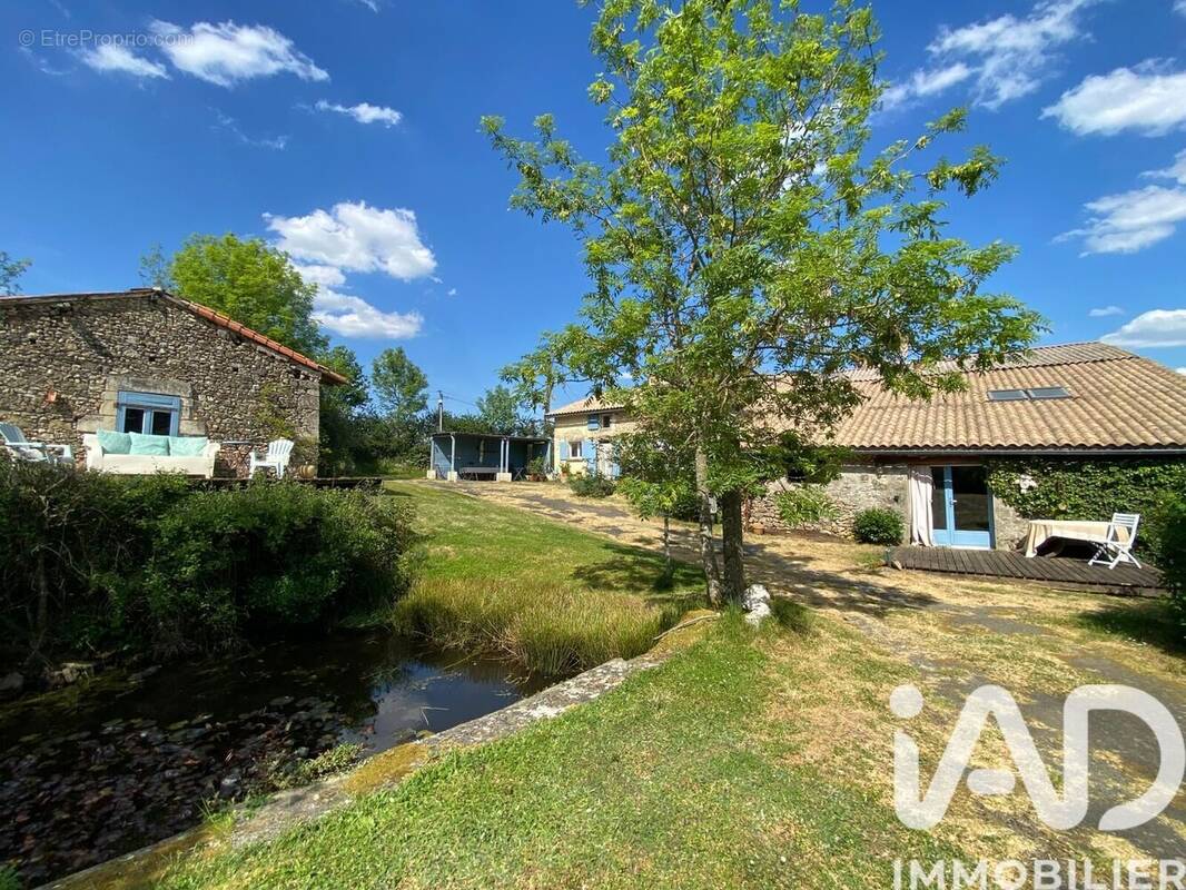 Photo 1 - Maison à SAINT-PARDOUX