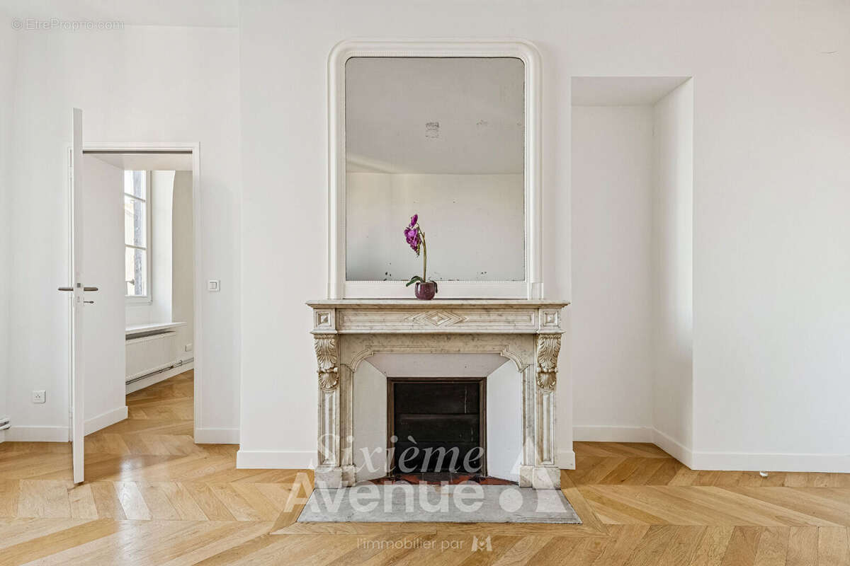 Appartement à PARIS-4E