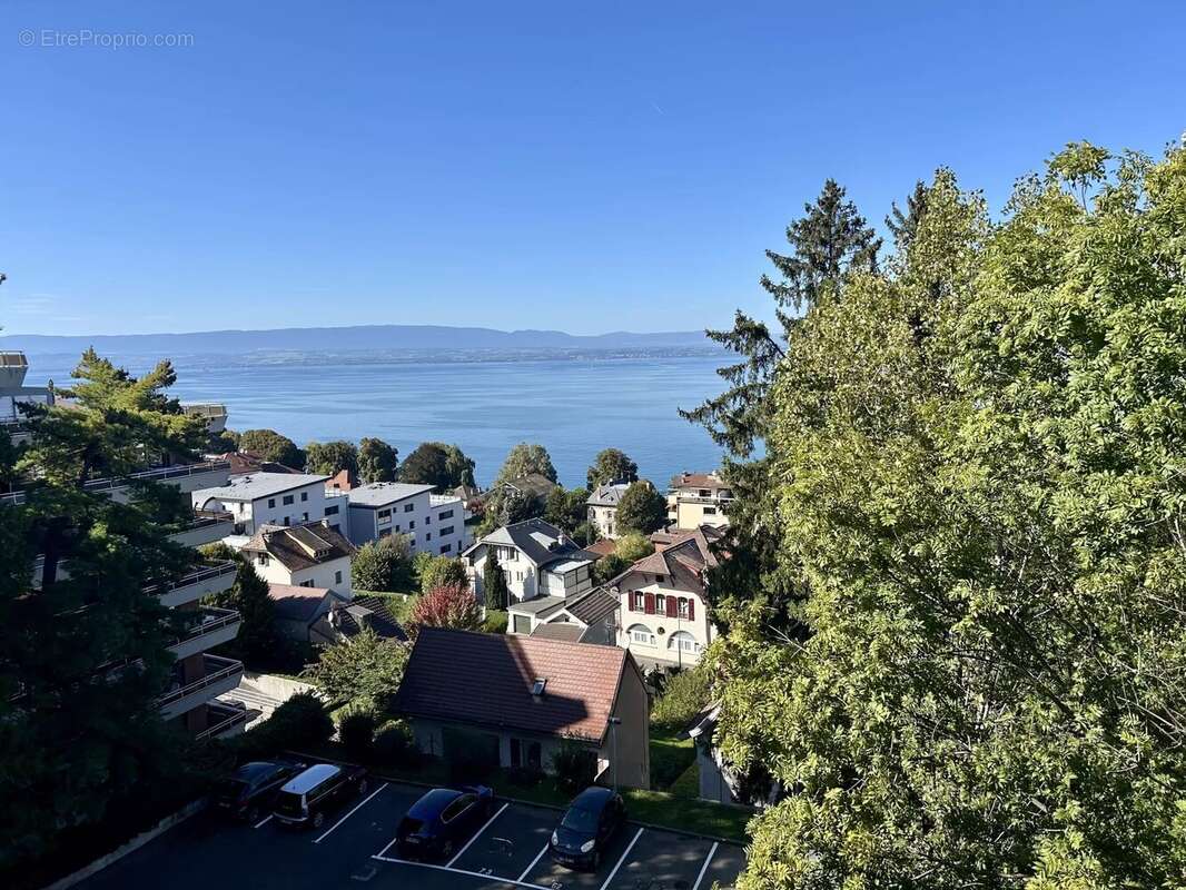 Appartement à EVIAN-LES-BAINS