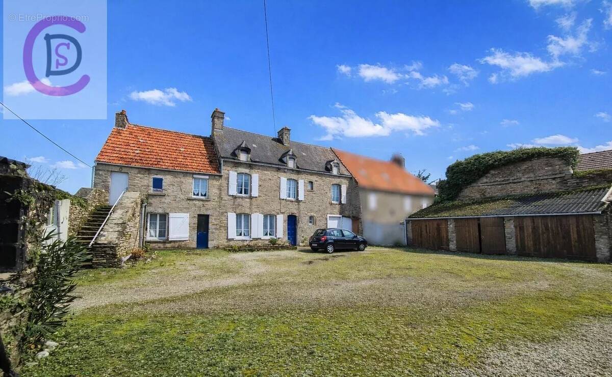 Maison à TOURLAVILLE