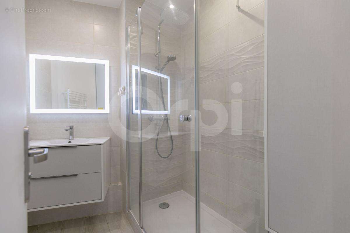 Appartement à NOGENT-SUR-MARNE