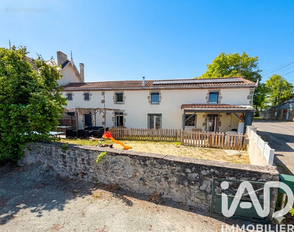 Photo 1 - Maison à SAINT-AUBIN-LE-CLOUD