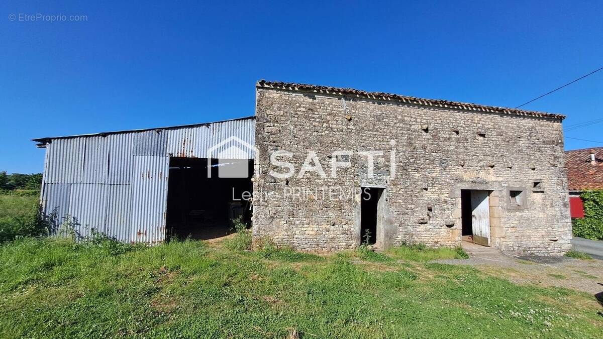 Photo 1 - Maison à SAINT-HILAIRE-DES-LOGES
