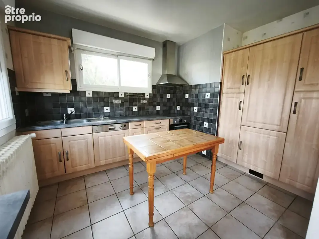 A FOURCHAMBAULT (58600) Maison 3 pièces de 92 m2 avec un grand jardin - photo 2