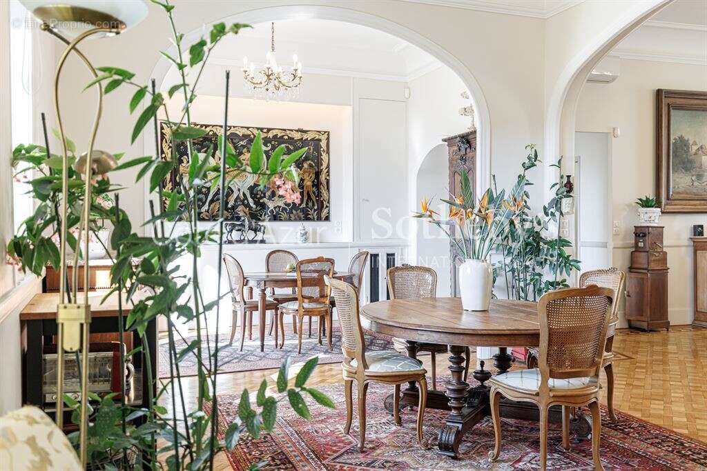 Appartement bourgeois dernier étage avec 5 chambres Nice Carabacel - photo 6
