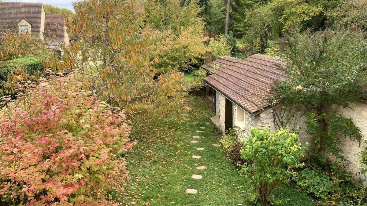 Maison à MAREIL-SUR-MAULDRE