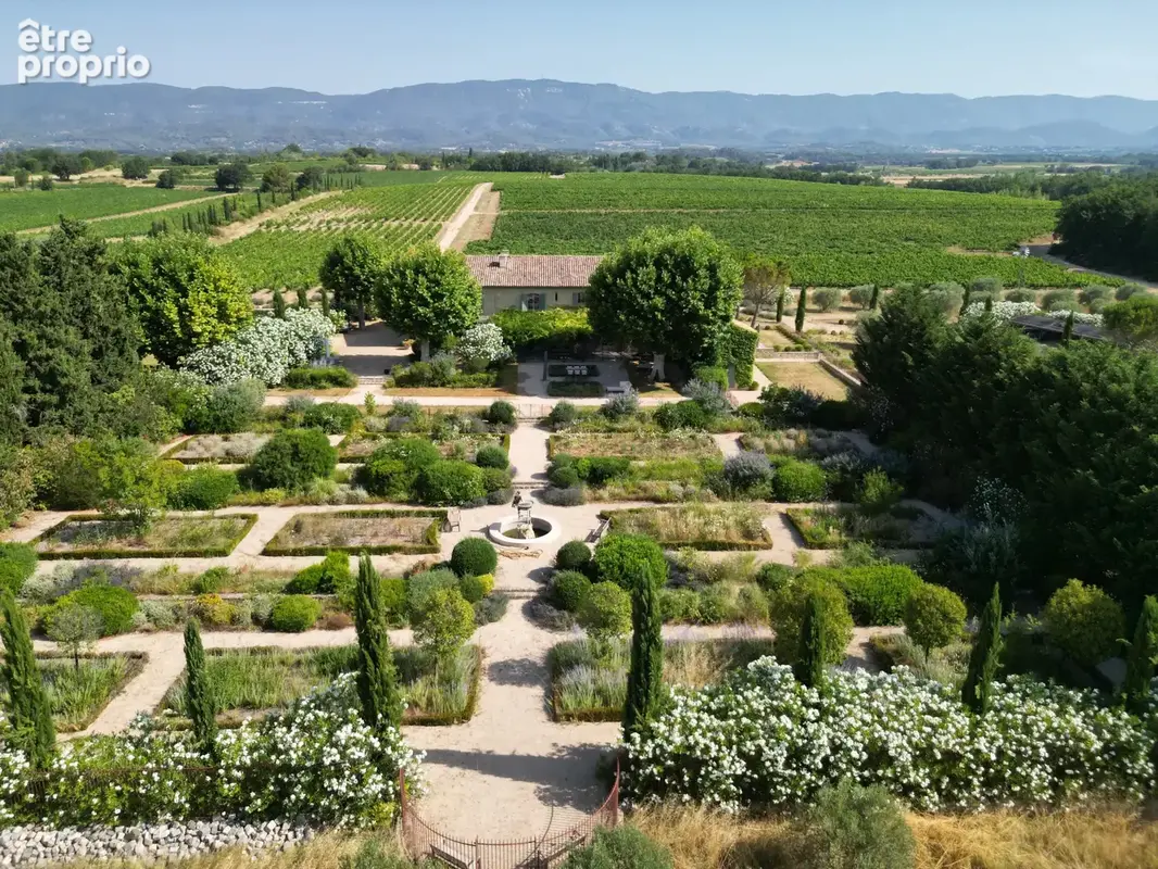 Domaine viticole d’exception au cœur du luberon - photo 1