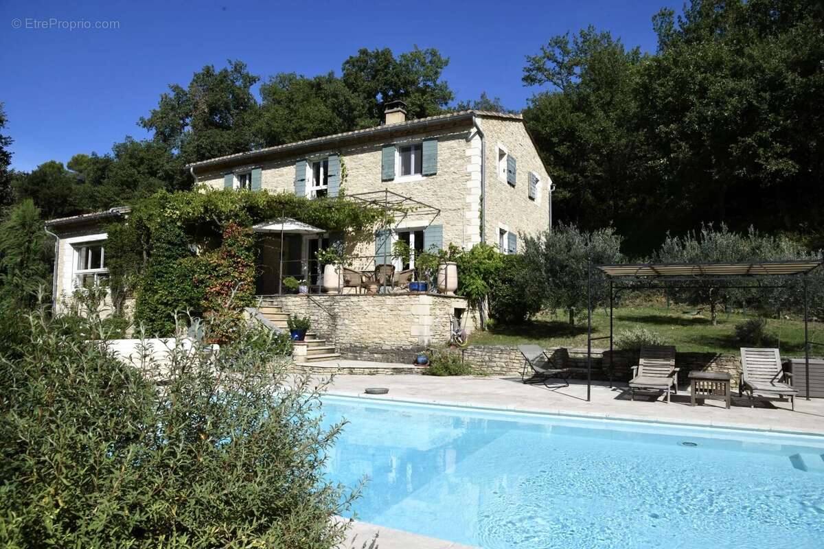Maison à UZES