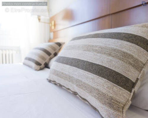 Commerce à ARTIGUES-PRES-BORDEAUX