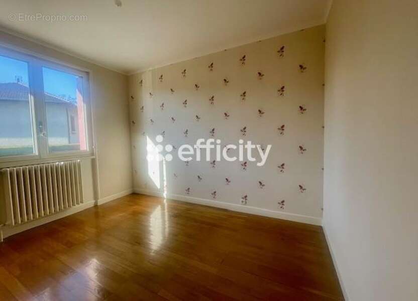 Maison à ROUSSILLON