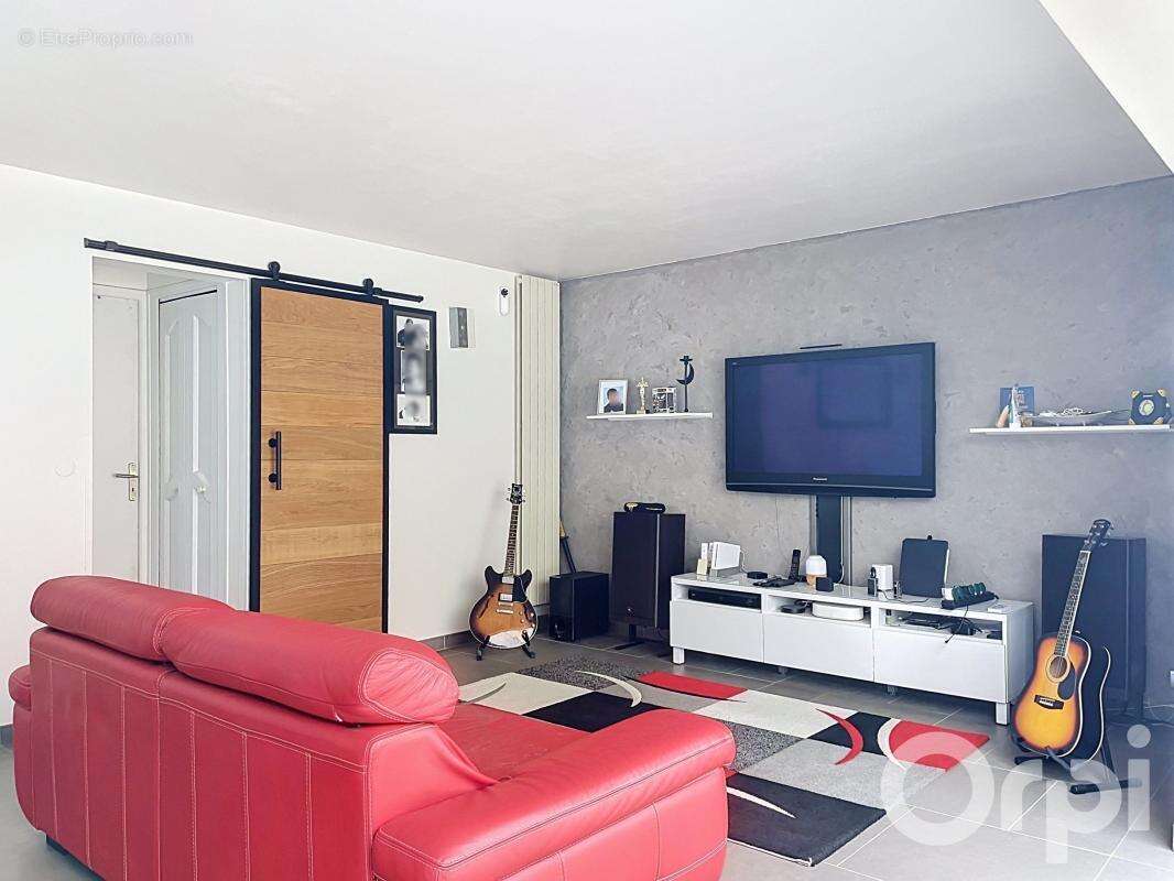 MAISON 7 pièces 147m2 à Longjumeau (Balizy) - photo 5