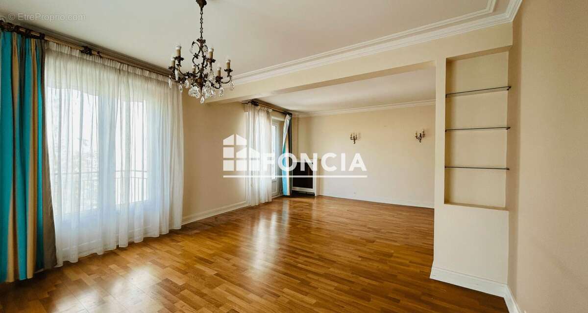  poitiers plateau - bel appartement 111 m2 - 2 parkings sous-sol  - photo 3