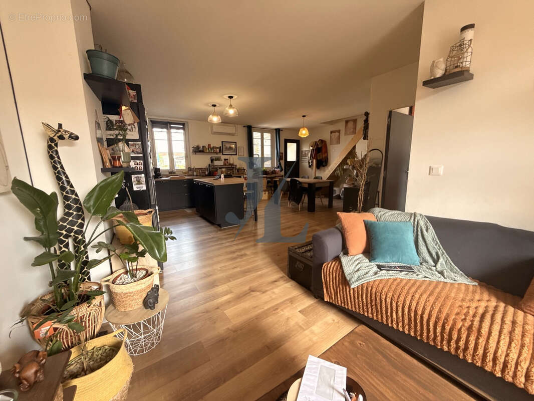 Appartement à PORTES-LES-VALENCE
