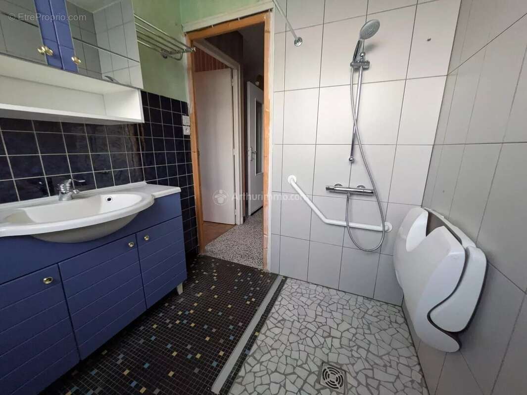 Maison à NEUFCHATEAU