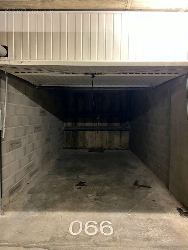 Appartement à BEAUZELLE