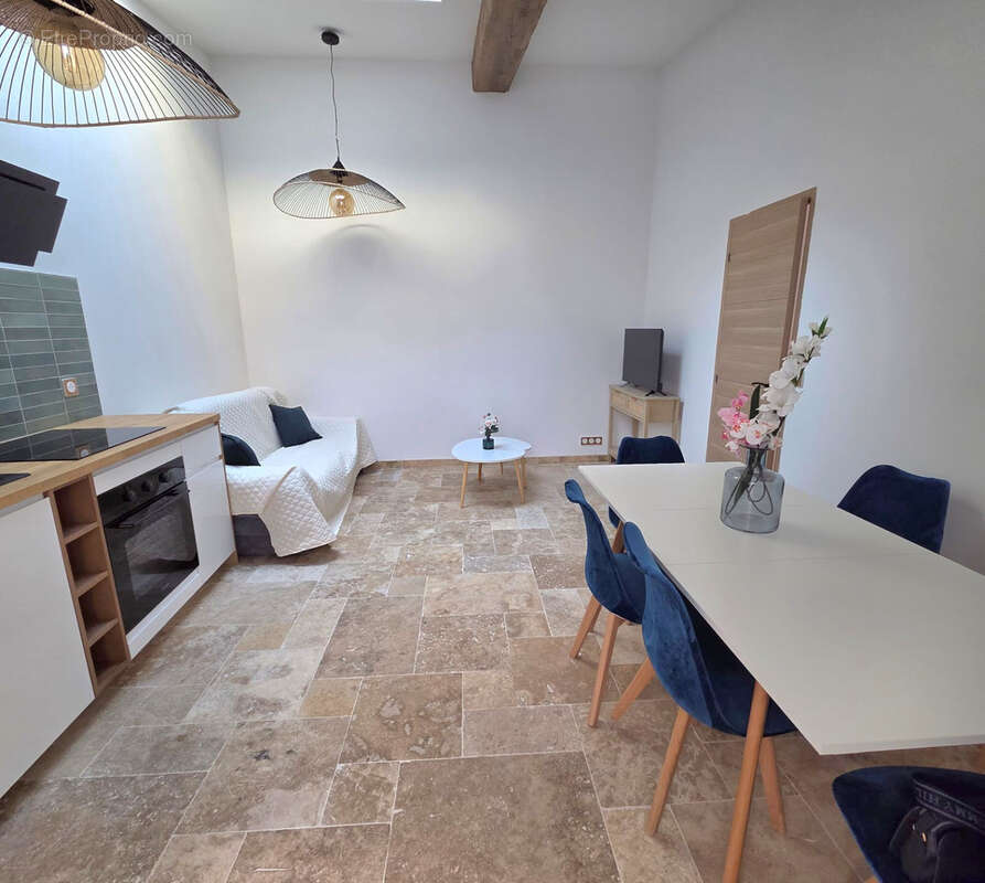 Appartement à MARSEILLE-7E