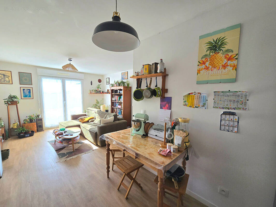 Appartement à REZE
