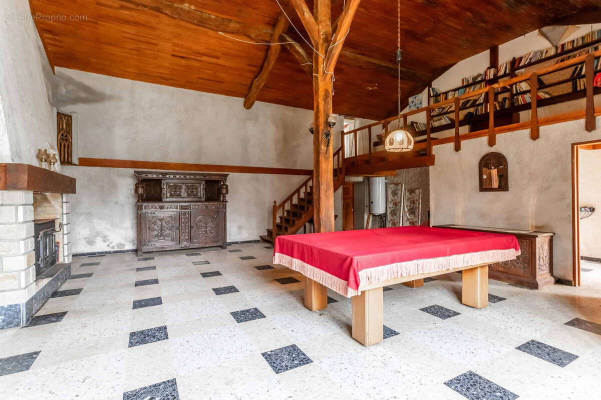 Maison à LAROQUE-TIMBAUT