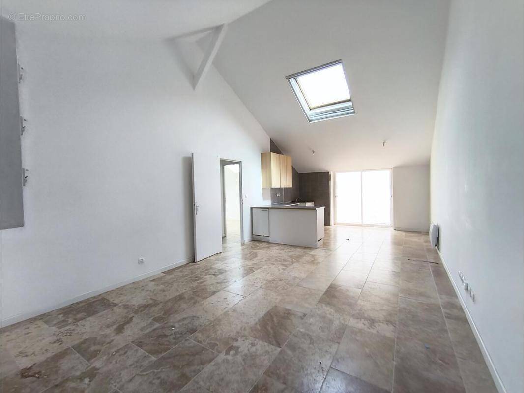 Appartement à MARSEILLE-15E