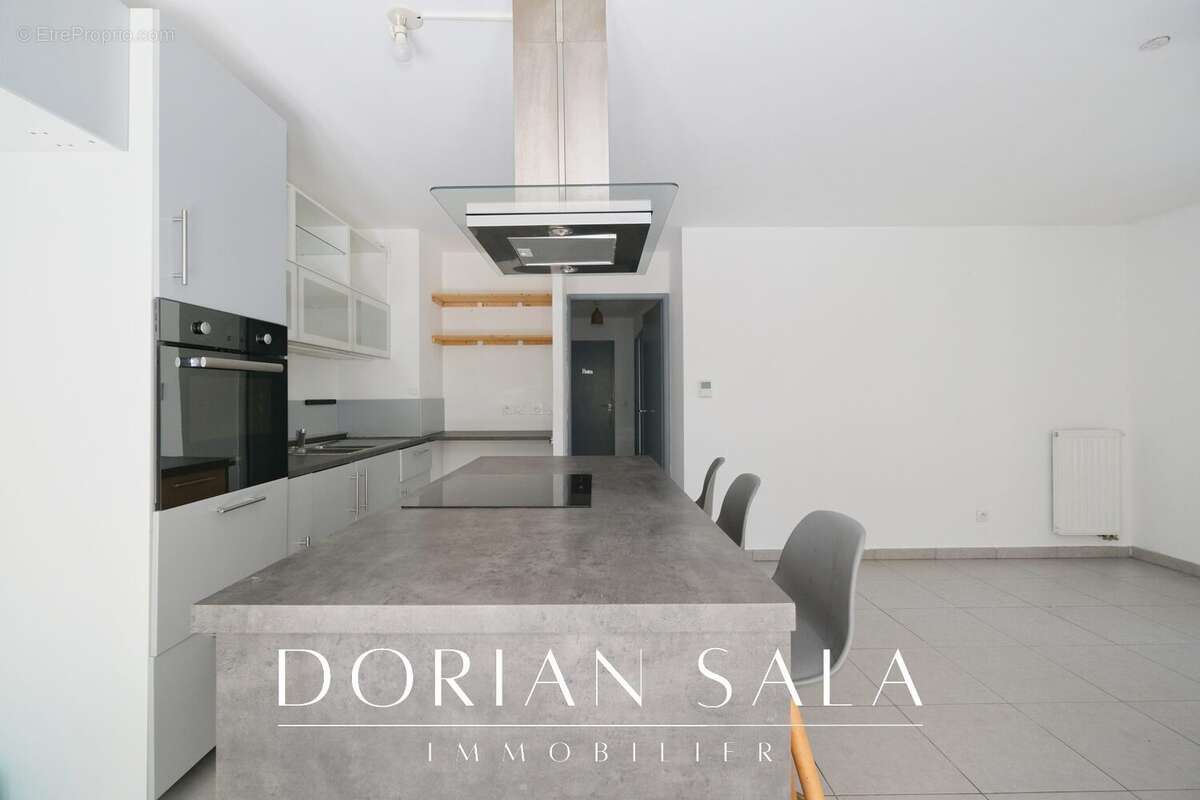 Appartement à MARSEILLE-10E