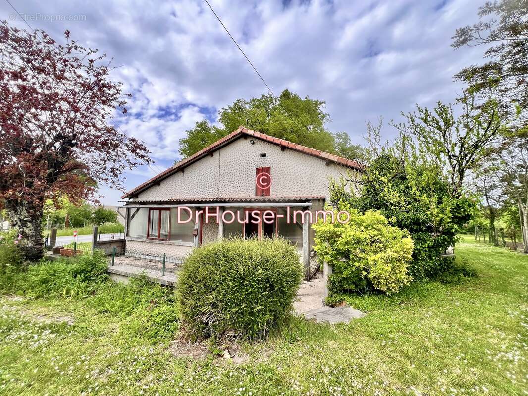 Maison à SAINT-MARTIN-DE-RIBERAC