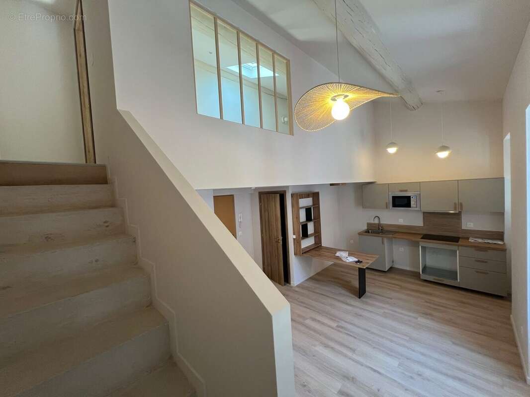 Appartement 35 m² à Marseille-4e  - photo 2