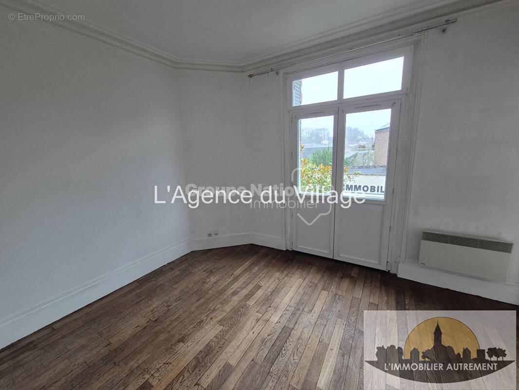 Appartement à MERU
