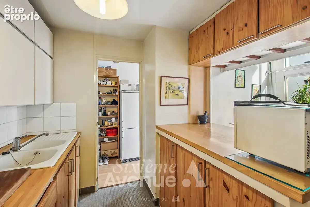 Duplex - Paris 12 - Cave - Parking - Ascenseur - Balcon - 62.44 m² LC - photo 6