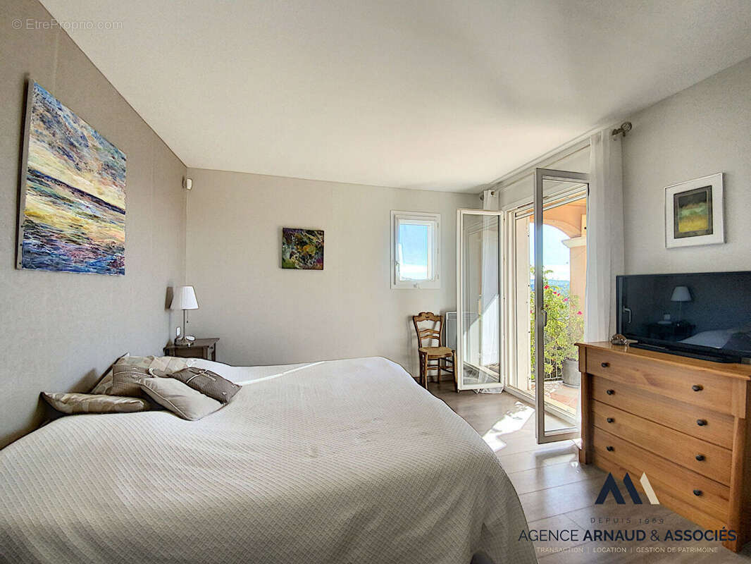Villa T4 - 137m² avec un garage double de 41m² - photo 15