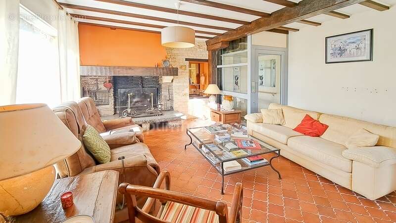 Maison à SAINT-PALAIS