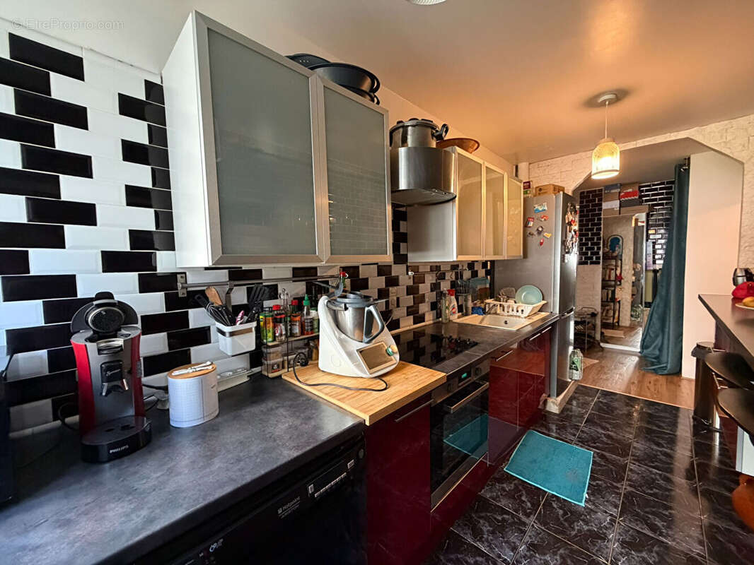 Appartement à LE BLANC-MESNIL