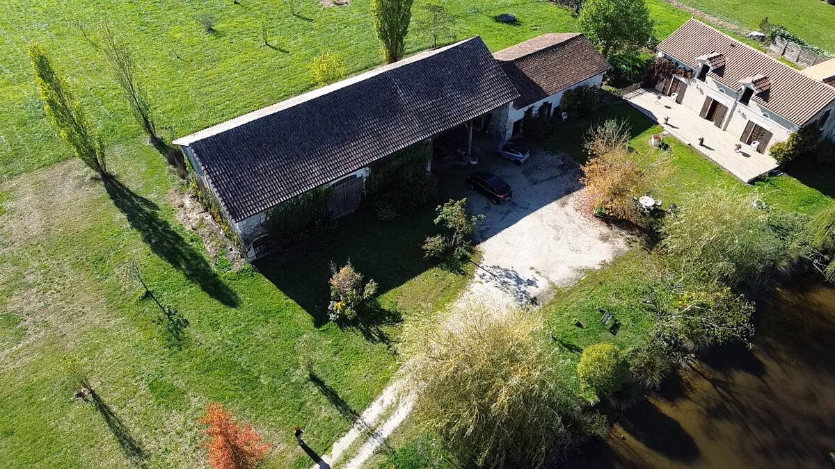 Maison à SAINT-ANDRE-DE-DOUBLE