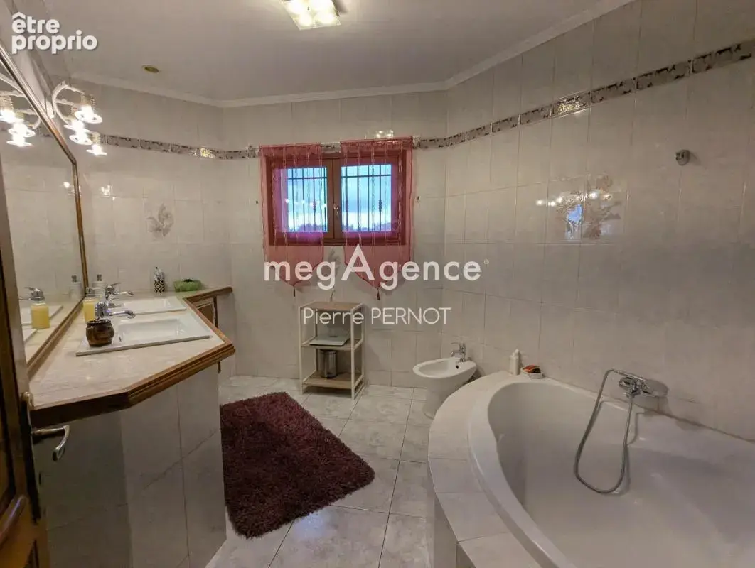 Grande villa avec espace professionnel - photo 8