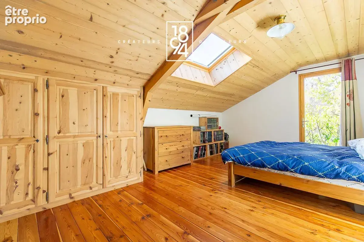 Chalet T5 à vendre Barcelonnette 04 (04400)  165 m²  Terrasse, Jardin  - photo 15