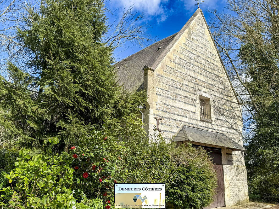 Maison à SAINT-JOUIN-BRUNEVAL