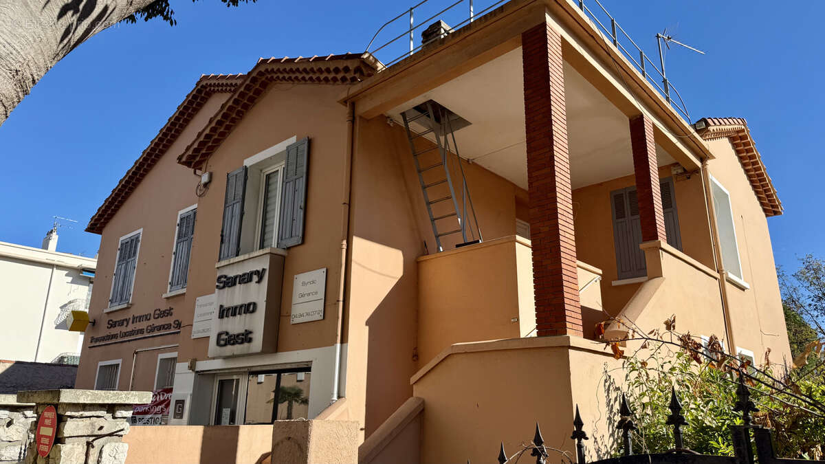 Commerce à SANARY-SUR-MER