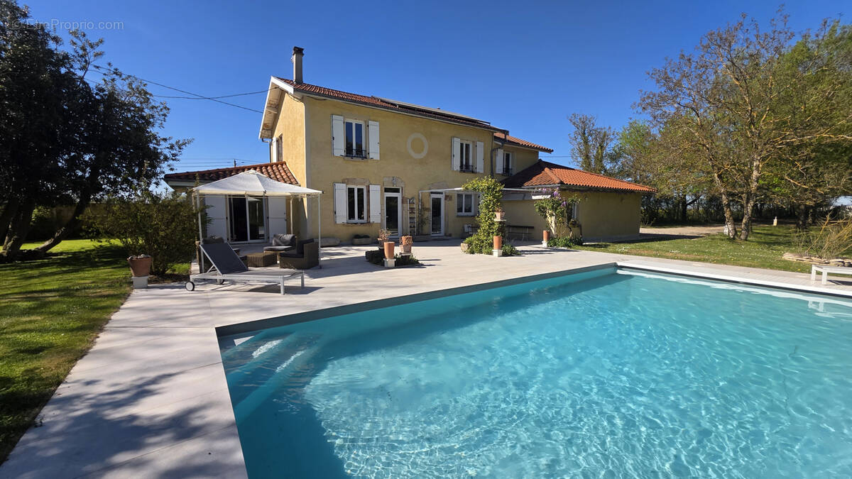 Maison à HEYRIEUX