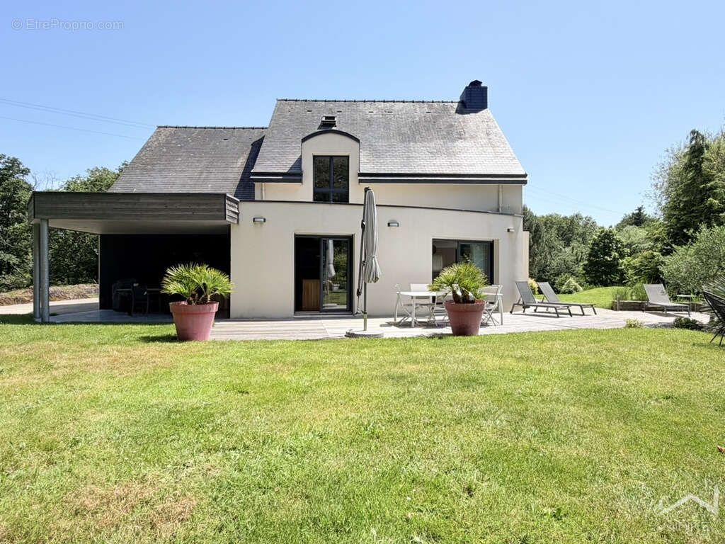 Maison à BAULON