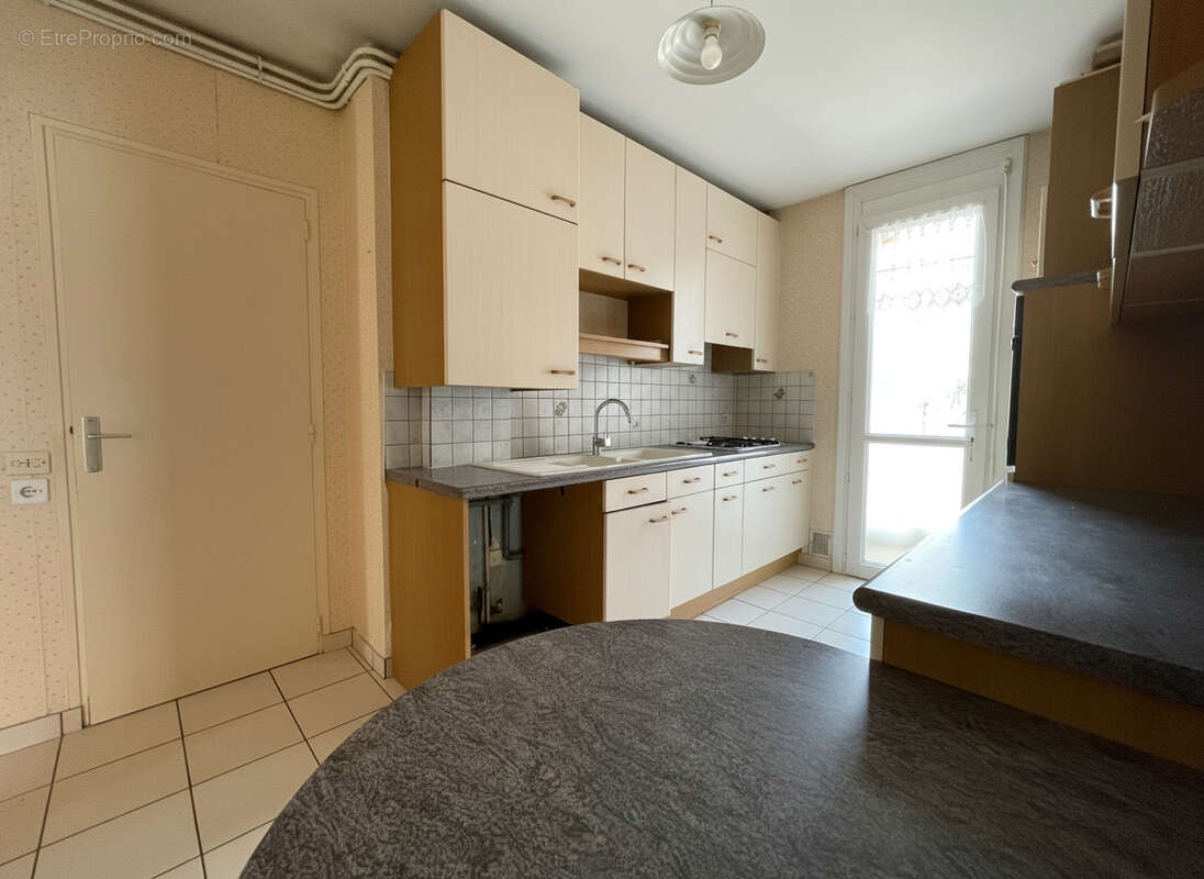 maison 3 chambres avec vie de plain pied proche des commerces - photo 3