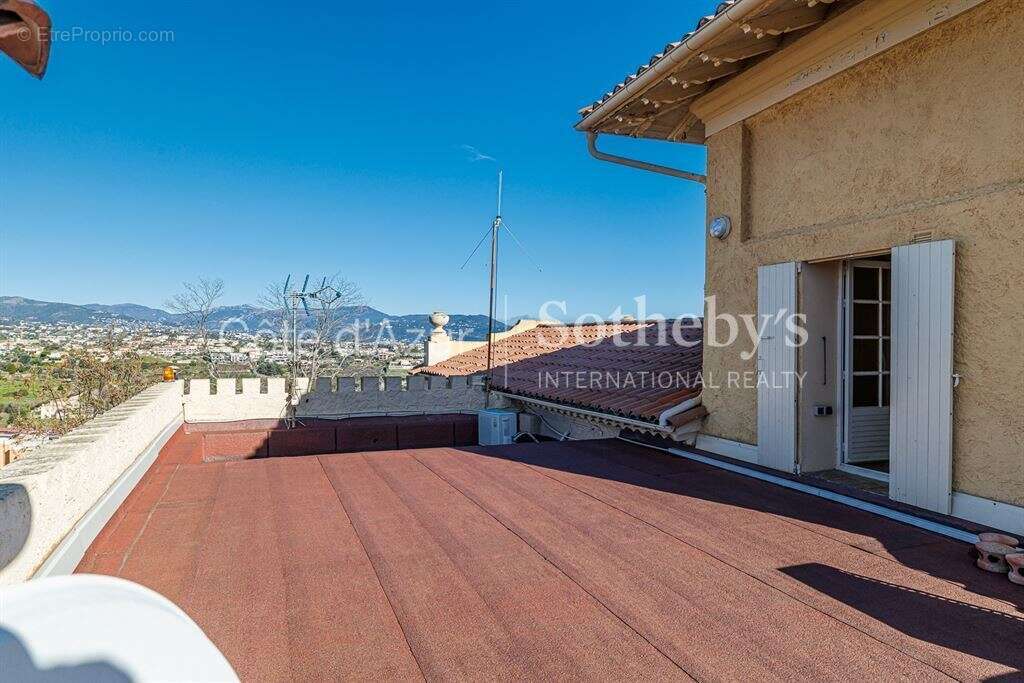 Domaine historique avec vue mer panoramique à Nice Fabron - photo 9