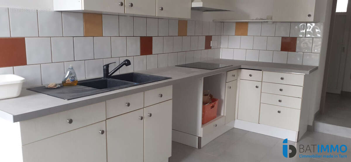 Appartement 90 m² à Cagnac-Les-Mines  - photo 4