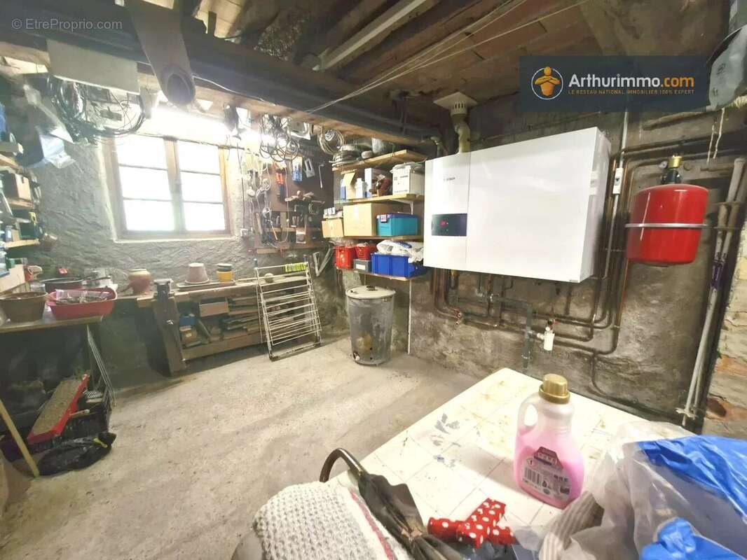 Maison à MONTFERRIER