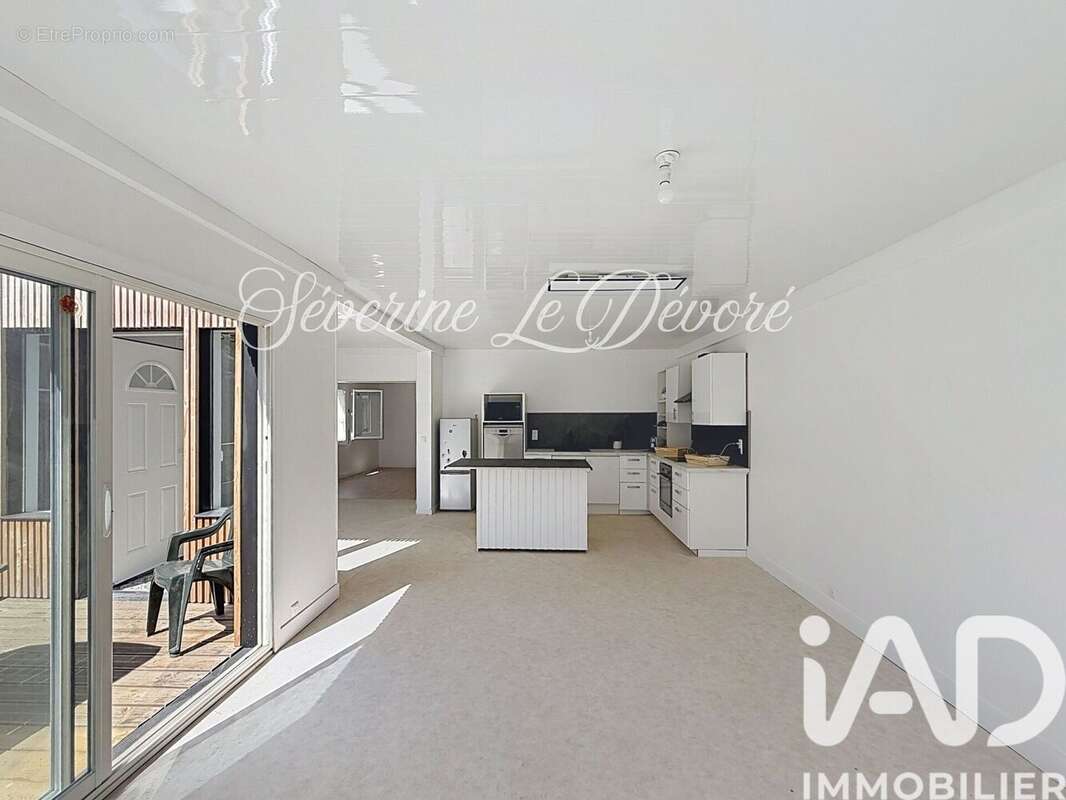 Photo 2 - Maison à MARGENCY