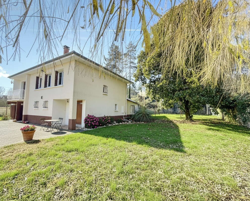 maison individuelle avec atelier - photo 2