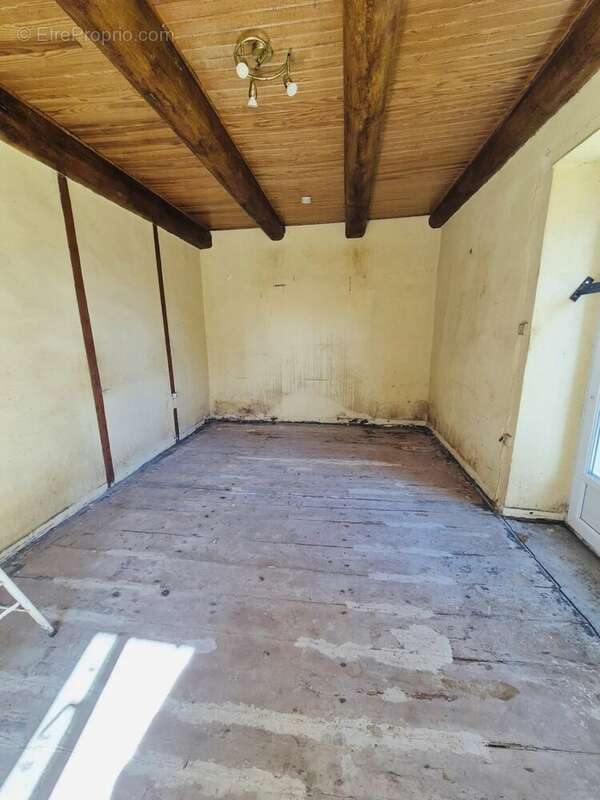 Maison à PAULHAGUET