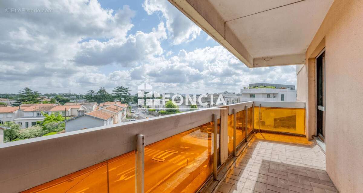 Appartement à LE BOUSCAT