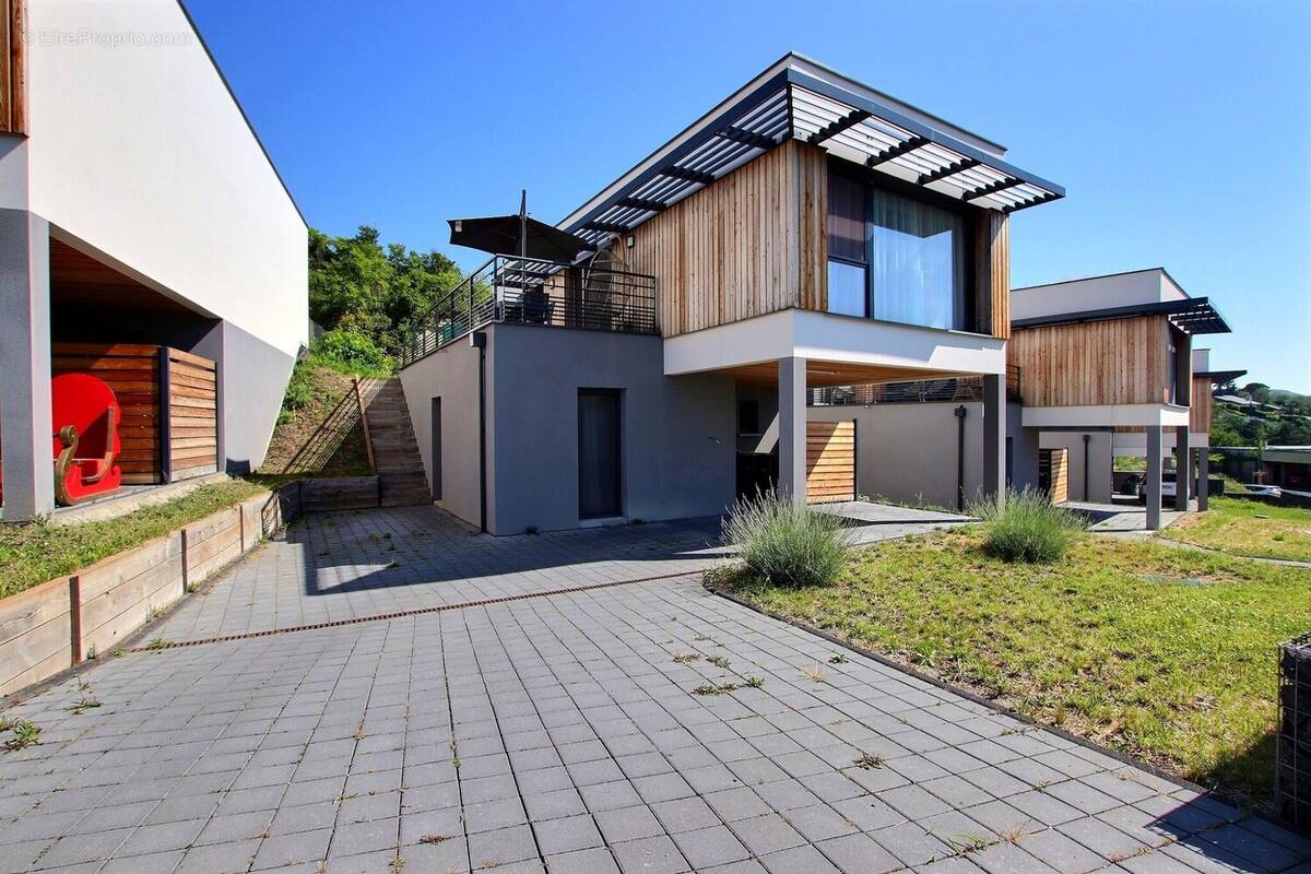 Maison à CLERMONT-FERRAND